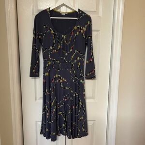 Boden Women’s Gray Circle Lines Long Sleeve Dress